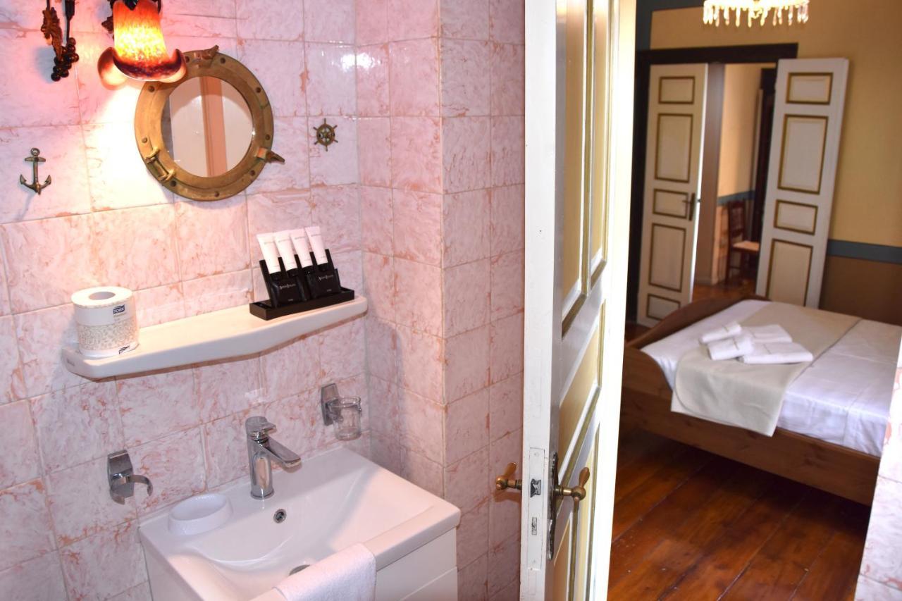 Aeginitikon Arhontikon Stylish Boutique Hotel Aegina Dış mekan fotoğraf